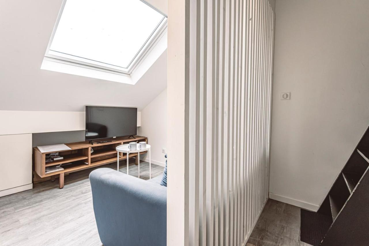 Le Coquet Logement Climatise Face A La Cathedrale - 3G Reims Bagian luar foto