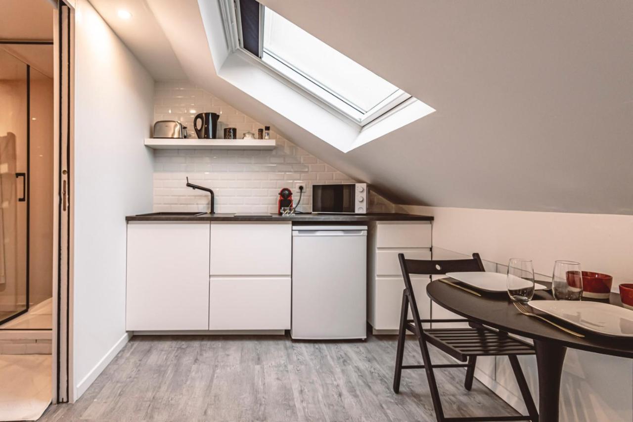 Le Coquet Logement Climatise Face A La Cathedrale - 3G Reims Bagian luar foto
